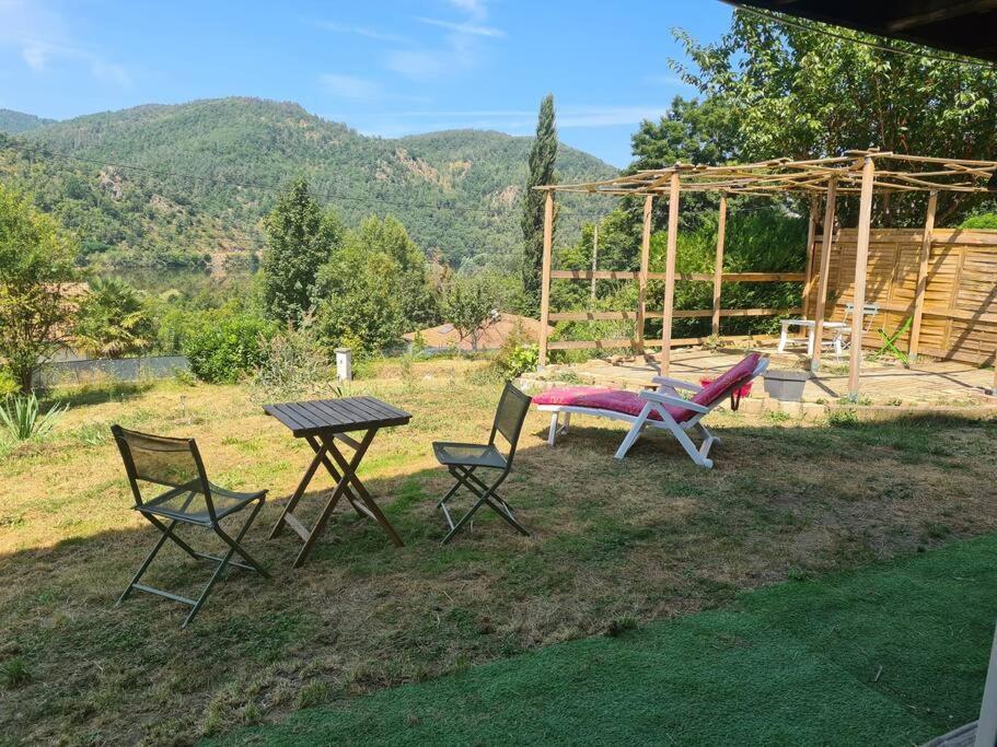 Le Chalet Des Amis Aurec-Sur-Loire Екстериор снимка